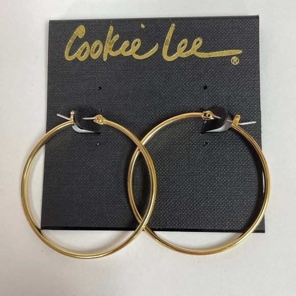Cookie Lee Gold-tone Fashion Hoop Earrings 1 3/4" across - Picture 1 of 2
